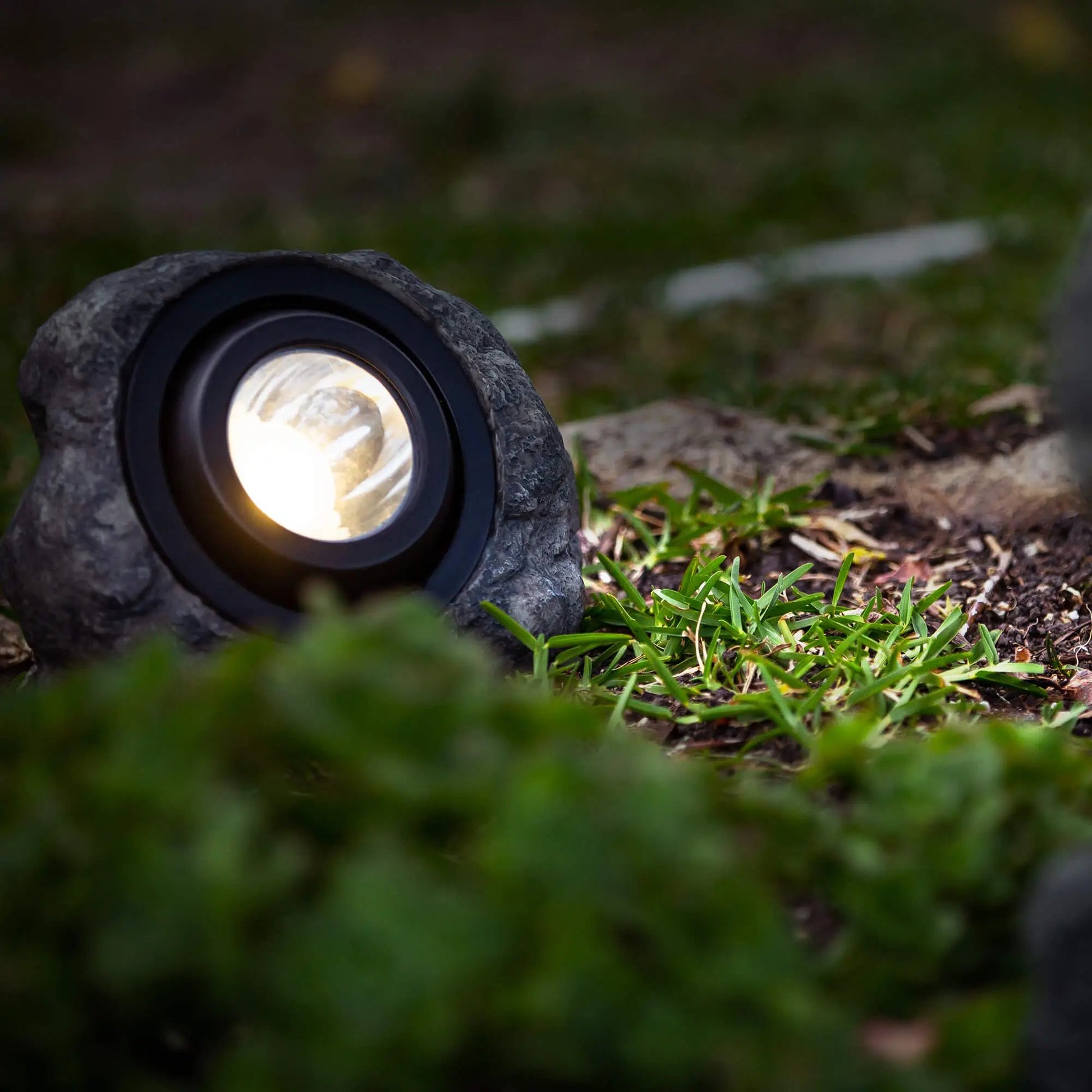 KODA Solar LED Rock Spotlight 4-Pack - Illuminate Your Garden